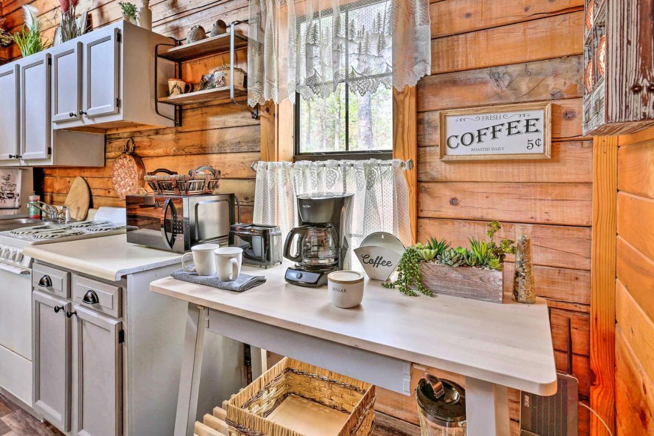 Broken Bow Log Cabin With Fire Pit, Pond, And Deck! Ngoại thất bức ảnh