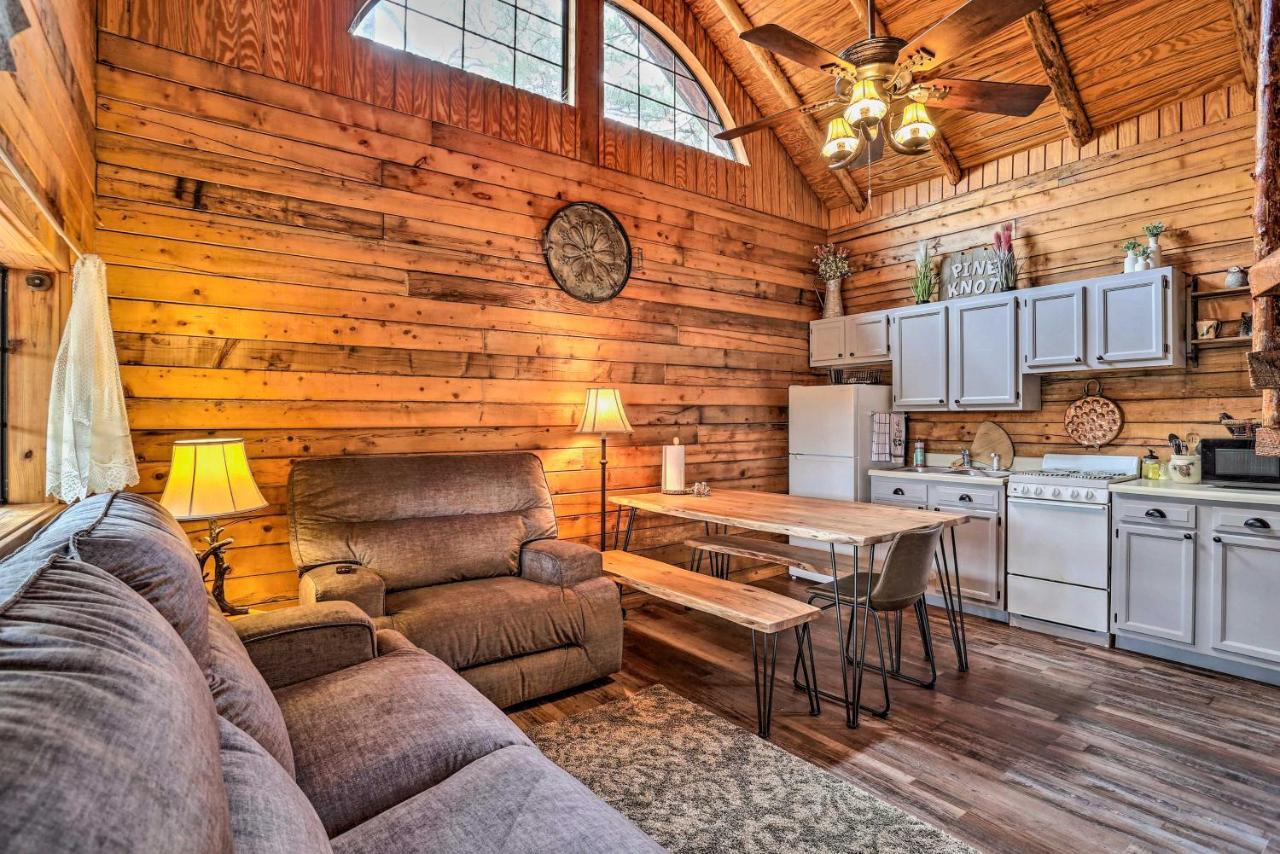 Broken Bow Log Cabin With Fire Pit, Pond, And Deck! Ngoại thất bức ảnh