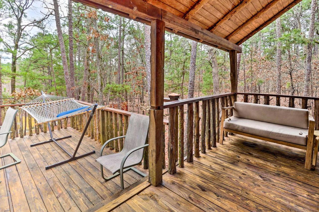 Broken Bow Log Cabin With Fire Pit, Pond, And Deck! Ngoại thất bức ảnh