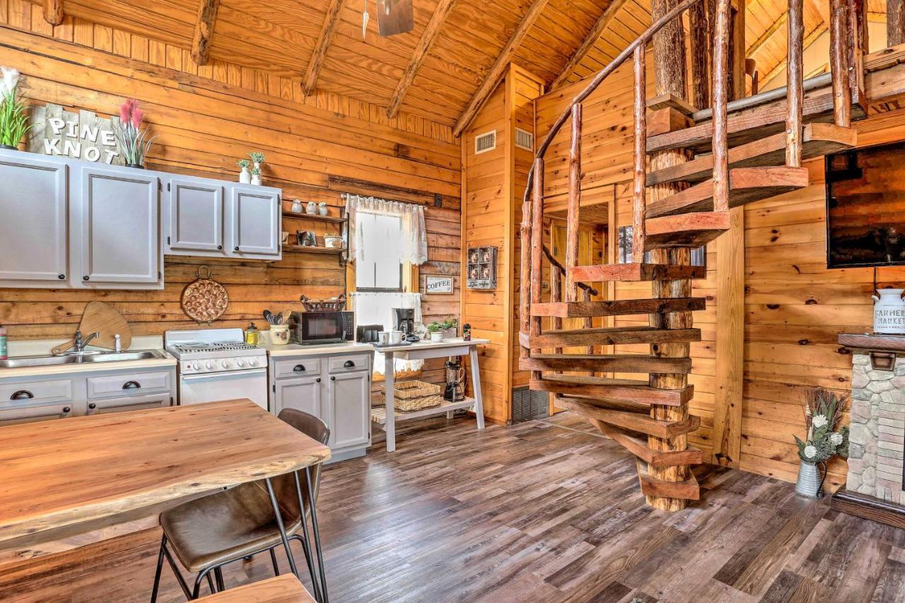 Broken Bow Log Cabin With Fire Pit, Pond, And Deck! Ngoại thất bức ảnh